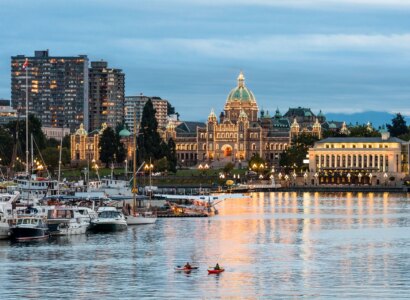 Victoria Harbour Kayak Tour