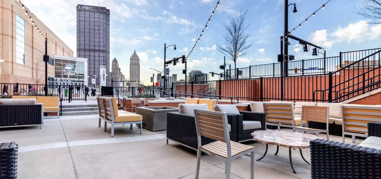 Hotel Patio Cambria Hotel Pittsburgh Pennsylvania