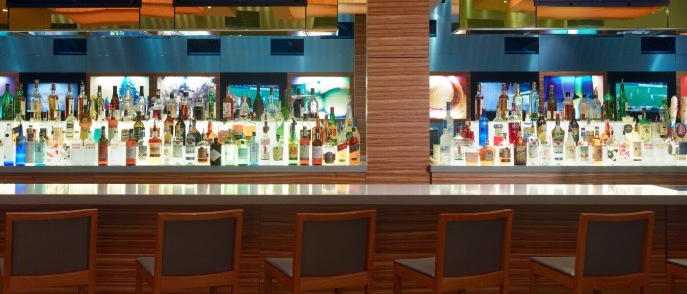 High Velocity Sports Bar Atlanta Marriott - Holidays to Atlanta