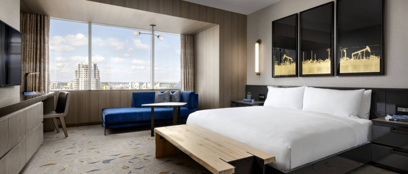 Deluxe King Room - JW Marriott, Edmonton - Holidays to Alberta