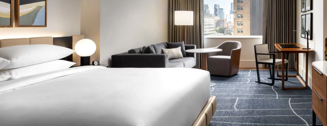 King Deluxe Room - Park Hyatt Toronto - Holidays to Toronto