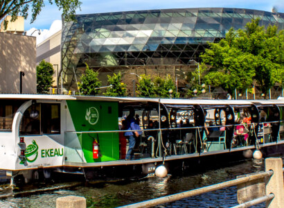 Rideau Canal Cruise, Ottawa, Ontario Holiday