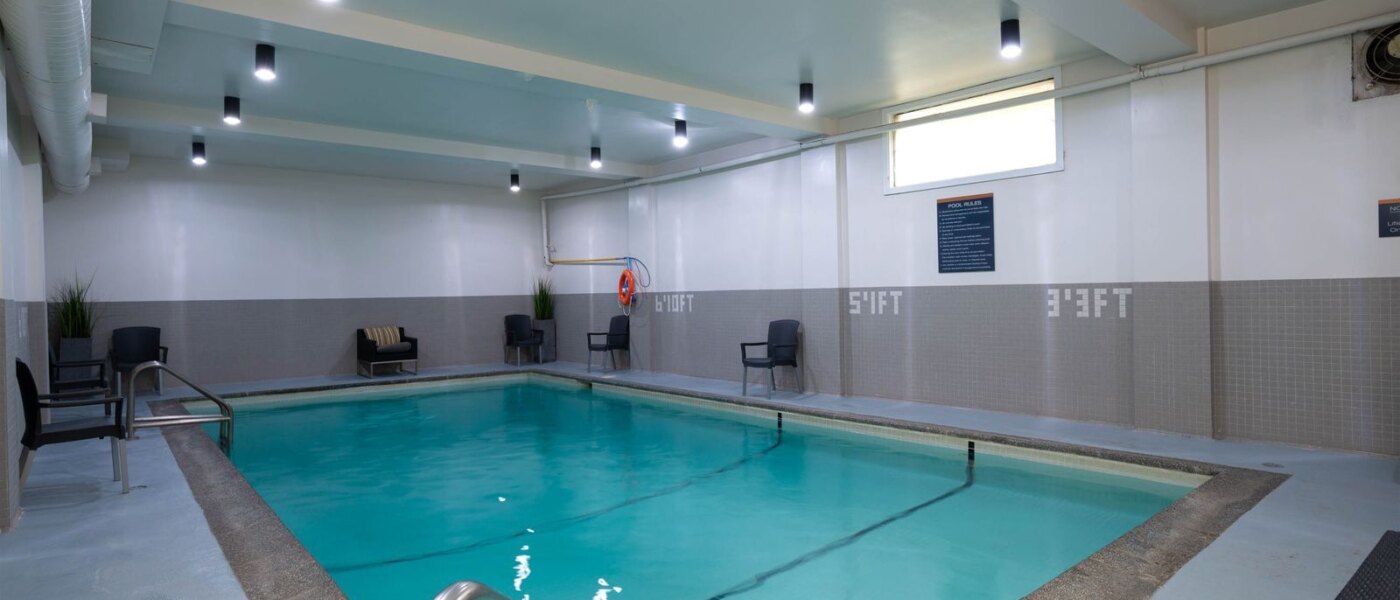 Indoor Pool, Sandman Williams Lake - Holidays to Northern British Columbia