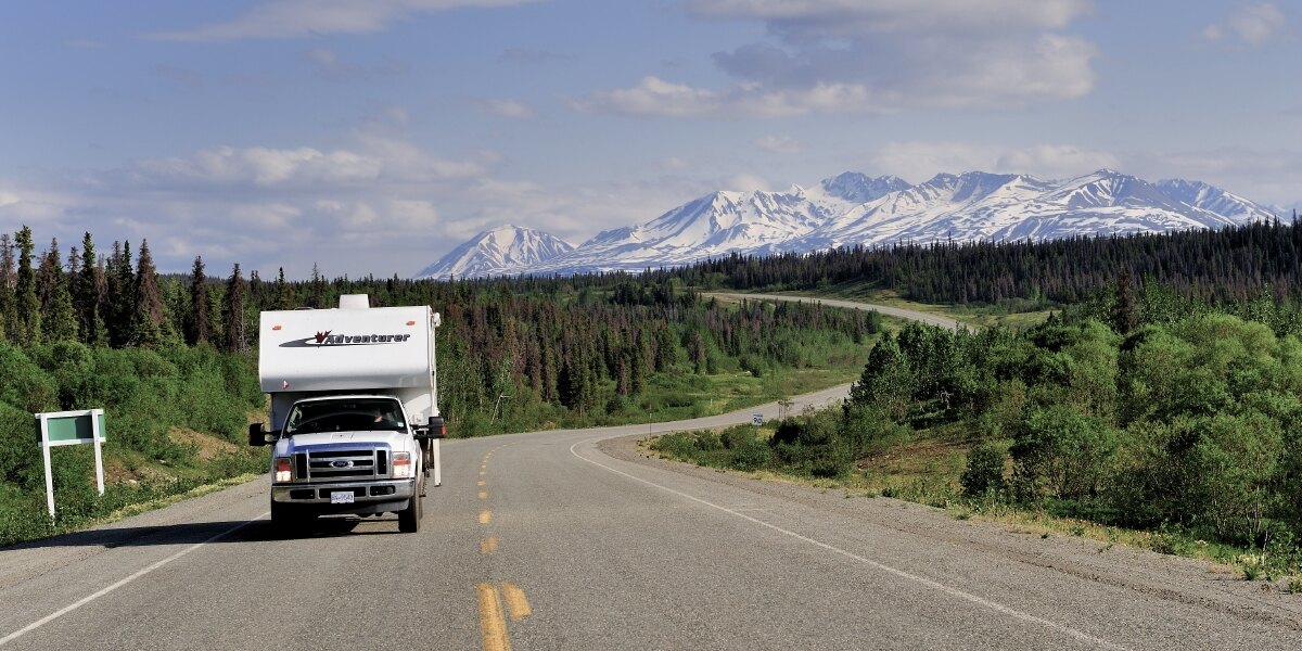 RV on Haines Road, Motorhome Holidays in Yukon