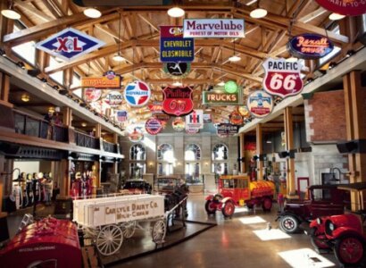 Historic Bus Tour with Heritage Park, from Calgary