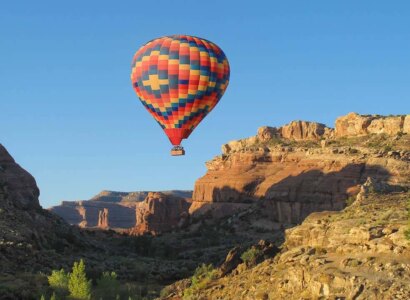 Sunrise Hot Air Balloon Ride from Moab